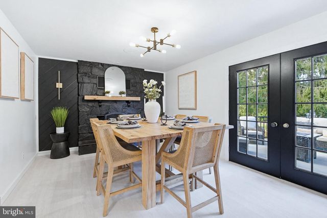 3937 LOCUST GROVE RD, Columbia, PA 17512