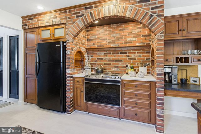 3937 LOCUST GROVE RD, Columbia, PA 17512