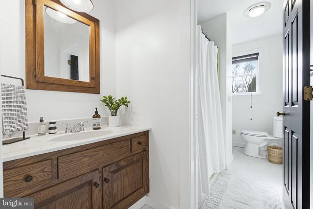 3937 LOCUST GROVE RD, Columbia, PA 17512