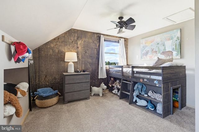 3937 LOCUST GROVE RD, Columbia, PA 17512