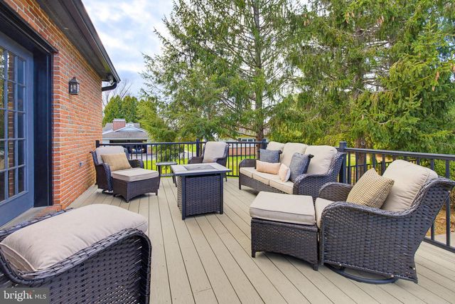 3937 LOCUST GROVE RD, Columbia, PA 17512