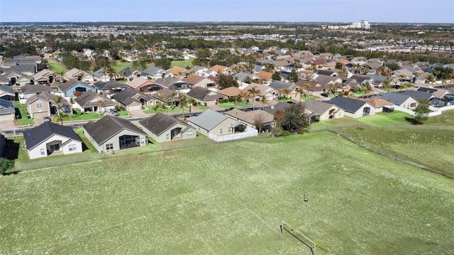 457 KNIGHTSBRIDGE CIRCLE, Davenport, FL 33896