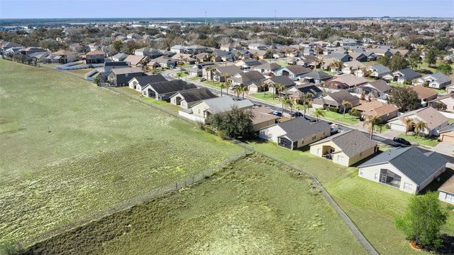 457 KNIGHTSBRIDGE CIRCLE, Davenport, FL 33896