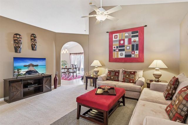 457 KNIGHTSBRIDGE CIRCLE, Davenport, FL 33896