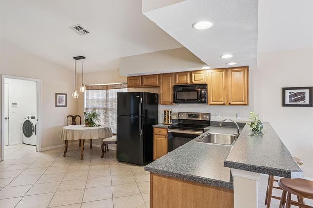 457 KNIGHTSBRIDGE CIRCLE, Davenport, FL 33896