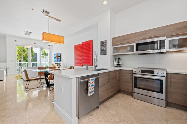 757 NE 4TH Avenue, Fort Lauderdale, FL 33304