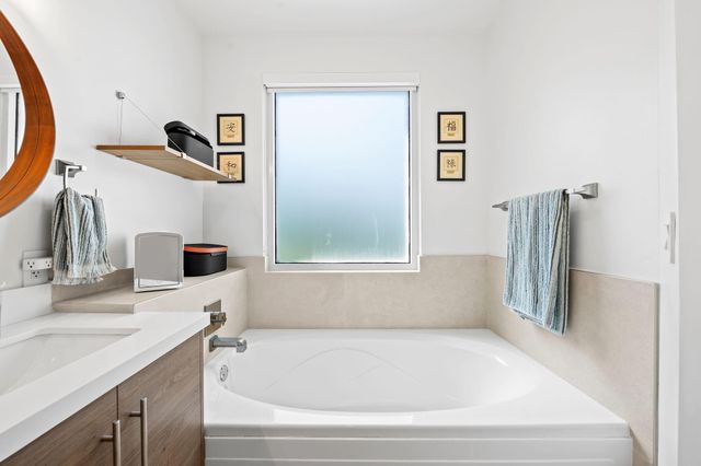 757 NE 4TH Avenue, Fort Lauderdale, FL 33304