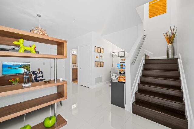 757 NE 4TH Avenue, Fort Lauderdale, FL 33304