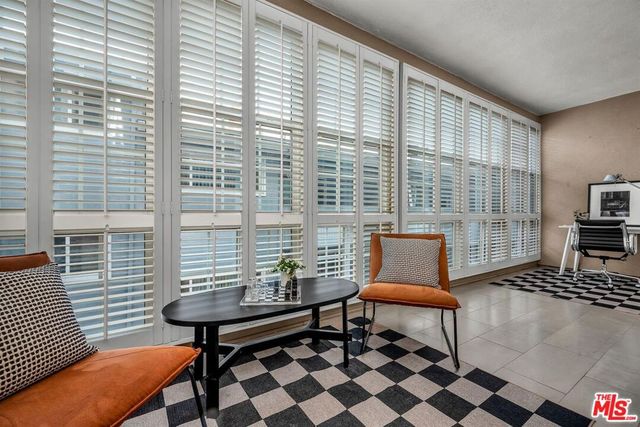 11667 Gorham Avenue 203, Los Angeles, CA 90049