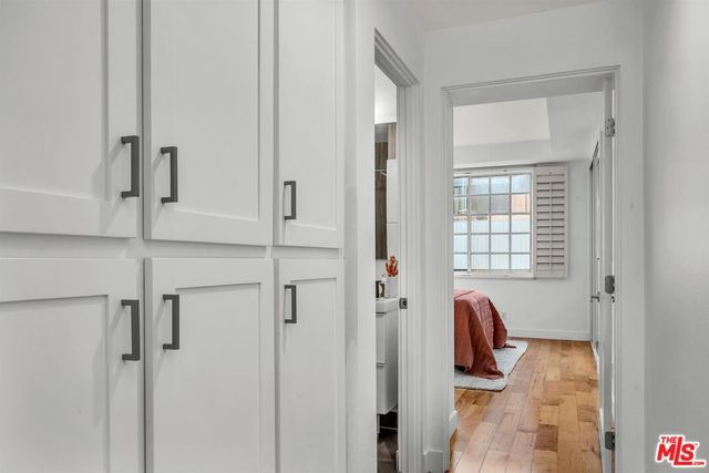 11667 Gorham Avenue 203, Los Angeles, CA 90049