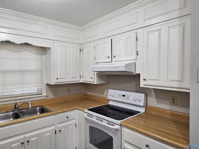 610 Austin Drive, Huntsville, AL 35805