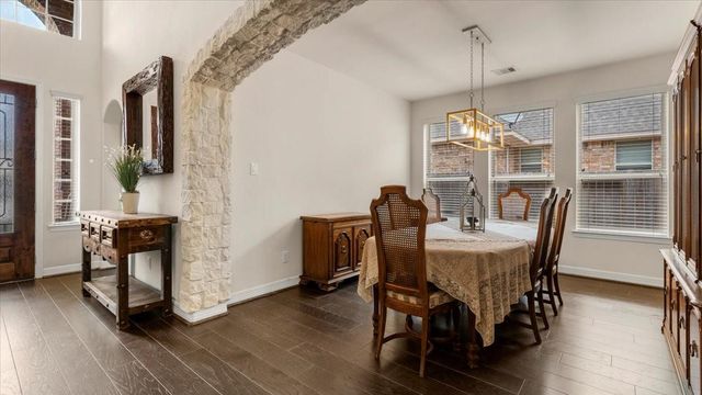 2077 Brookmont Drive, Conroe, TX 77301