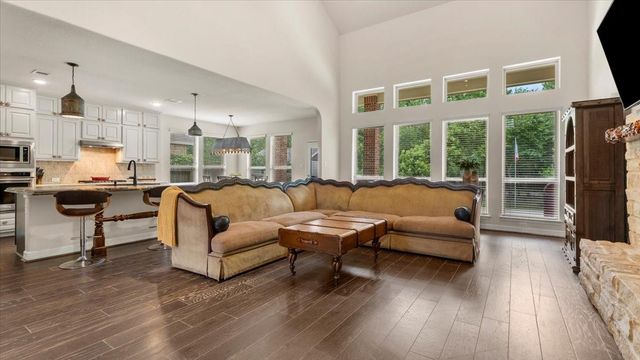 2077 Brookmont Drive, Conroe, TX 77301