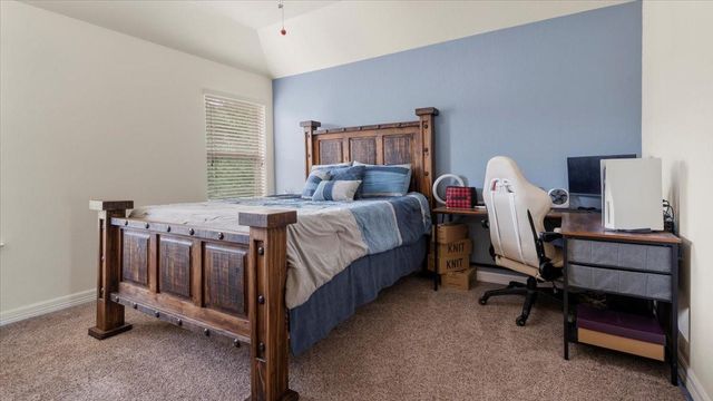 2077 Brookmont Drive, Conroe, TX 77301