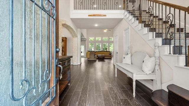 2077 Brookmont Drive, Conroe, TX 77301