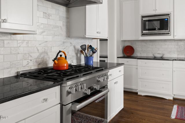 400 E Winmore Avenue, Chapel Hill, NC 27516