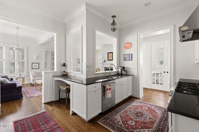 400 E Winmore Avenue, Chapel Hill, NC 27516