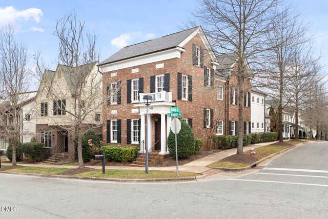 400 E Winmore Avenue, Chapel Hill, NC 27516