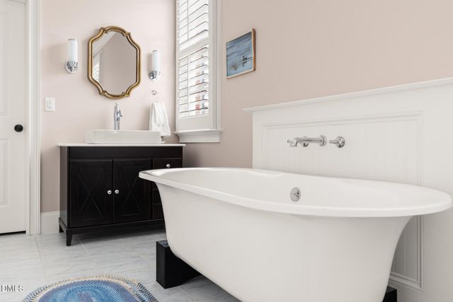 400 E Winmore Avenue, Chapel Hill, NC 27516