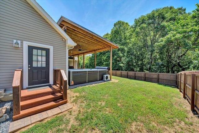 1040 Old Station Loop, Hardy, VA 24101