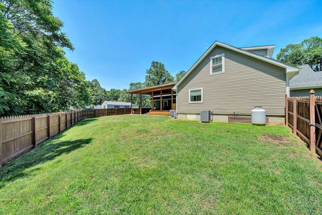 1040 Old Station Loop, Hardy, VA 24101