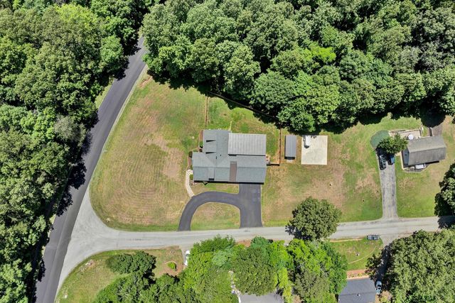 1040 Old Station Loop, Hardy, VA 24101