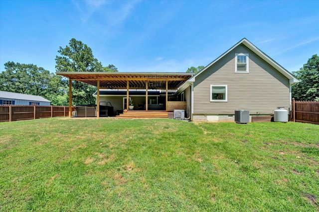 1040 Old Station Loop, Hardy, VA 24101