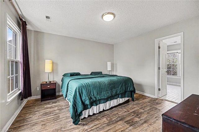 5518 Cobble Glen Court, Greensboro, NC 27407