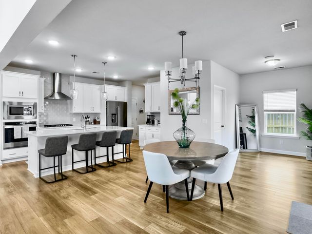 400 Navona Drive, Summerville, SC 29486