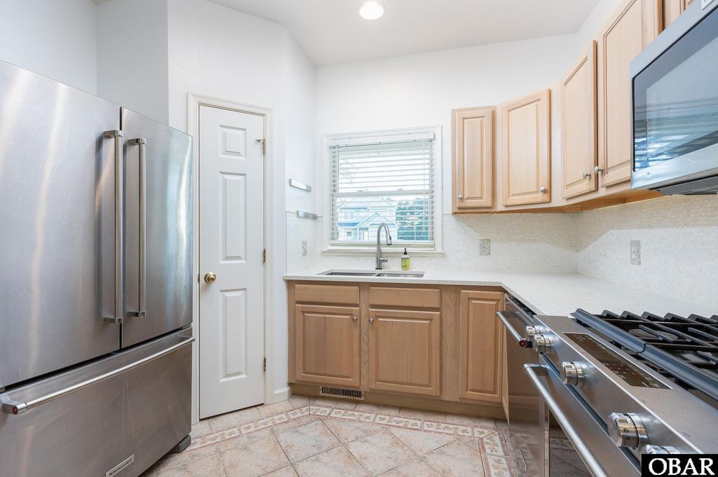 Image 18 of property listing at 521 Meadow Lane Lot 70, Corolla, NC 27927