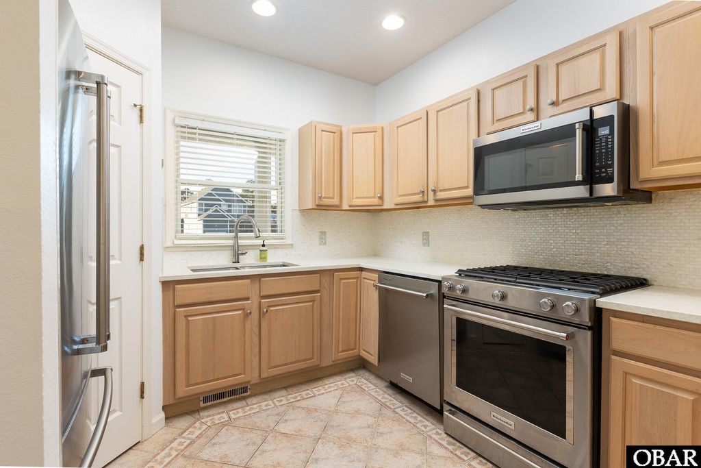 Image 19 of property listing at 521 Meadow Lane Lot 70, Corolla, NC 27927