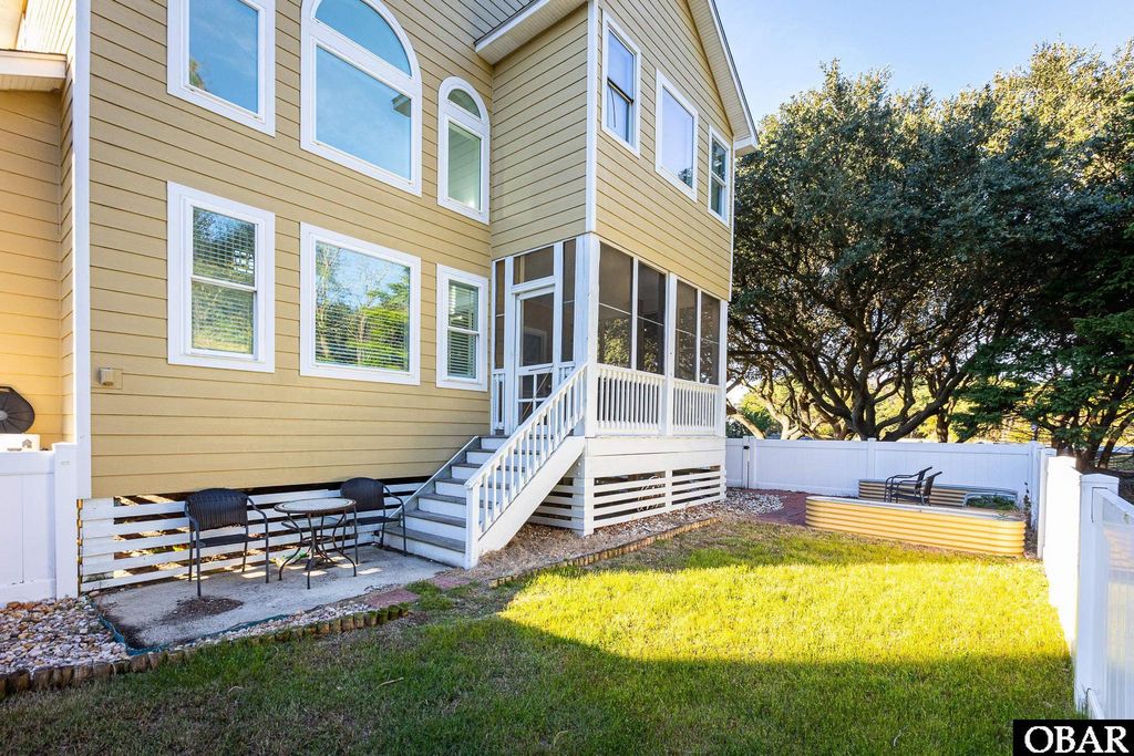 Image 7 of property listing at 521 Meadow Lane Lot 70, Corolla, NC 27927