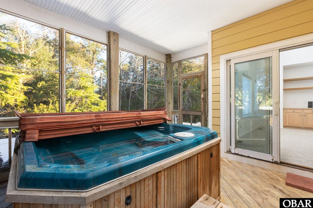 Image 8 of property listing at 521 Meadow Lane Lot 70, Corolla, NC 27927