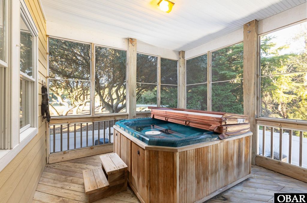 Image 9 of property listing at 521 Meadow Lane Lot 70, Corolla, NC 27927