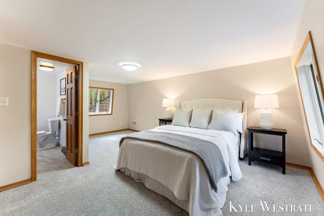 15594 Ritchie Avenue NE, Cedar Springs, MI 49319