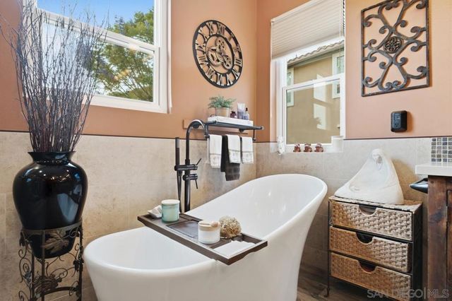 3320 Wild Oak Lane, Escondido, CA 92027