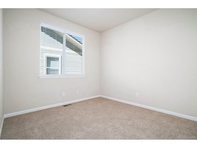 1618 Otis Dr, Longmont, CO 80504