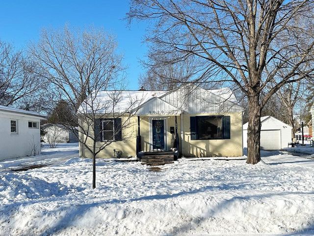 1020 GOODELL STREET, Green Bay, WI 54301