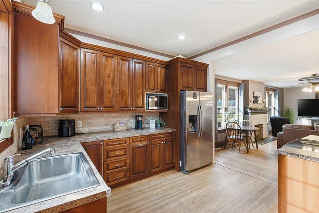 721 W GRAHAM Avenue, Council Bluffs, IA 51503