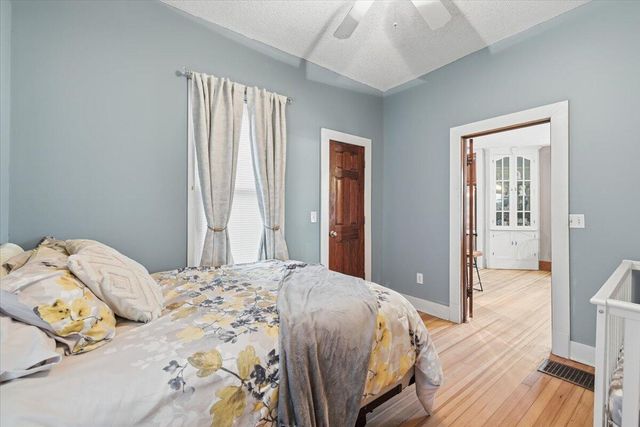 721 W GRAHAM Avenue, Council Bluffs, IA 51503