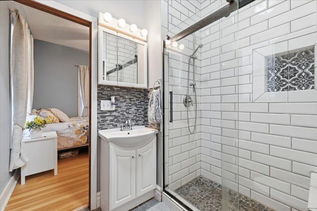 721 W GRAHAM Avenue, Council Bluffs, IA 51503