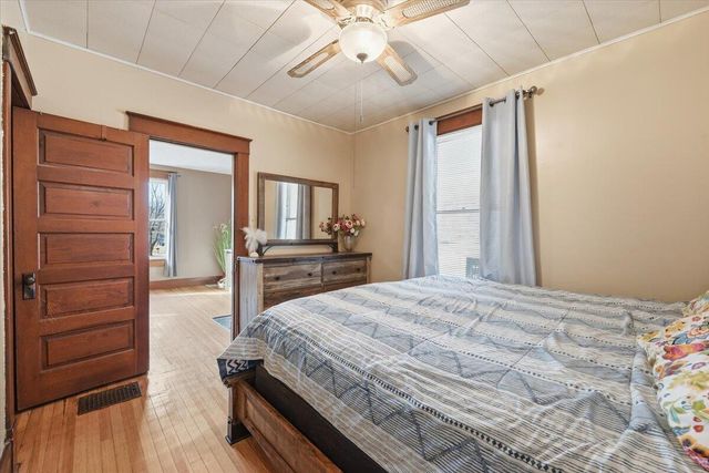 721 W GRAHAM Avenue, Council Bluffs, IA 51503