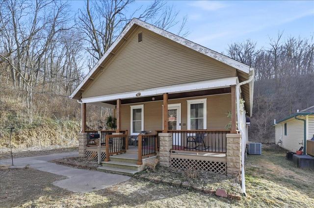 721 W GRAHAM Avenue, Council Bluffs, IA 51503