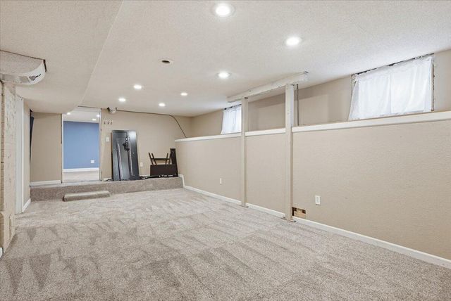 721 W GRAHAM Avenue, Council Bluffs, IA 51503