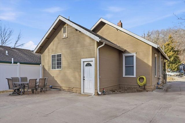 721 W GRAHAM Avenue, Council Bluffs, IA 51503