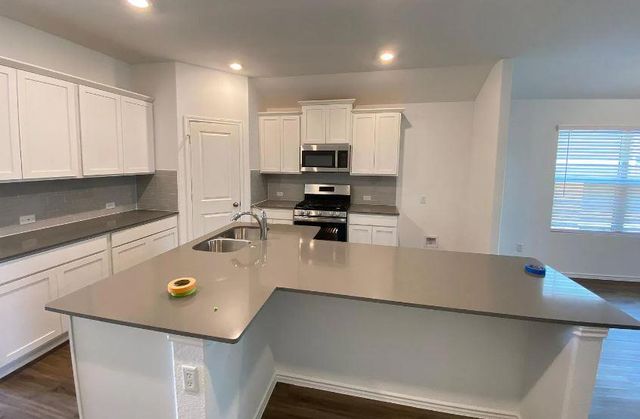 239 Barcelona, Kyle, TX 78640