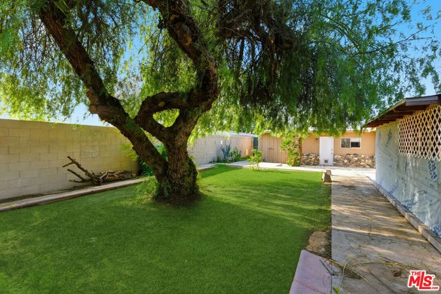 1700 Airport Drive, Bakersfield, CA 93308