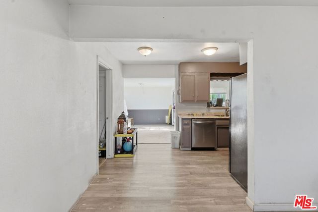 1700 Airport Drive, Bakersfield, CA 93308