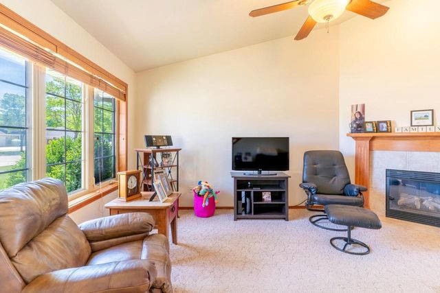 305 SPENCER STREET, Green Bay, WI 54303