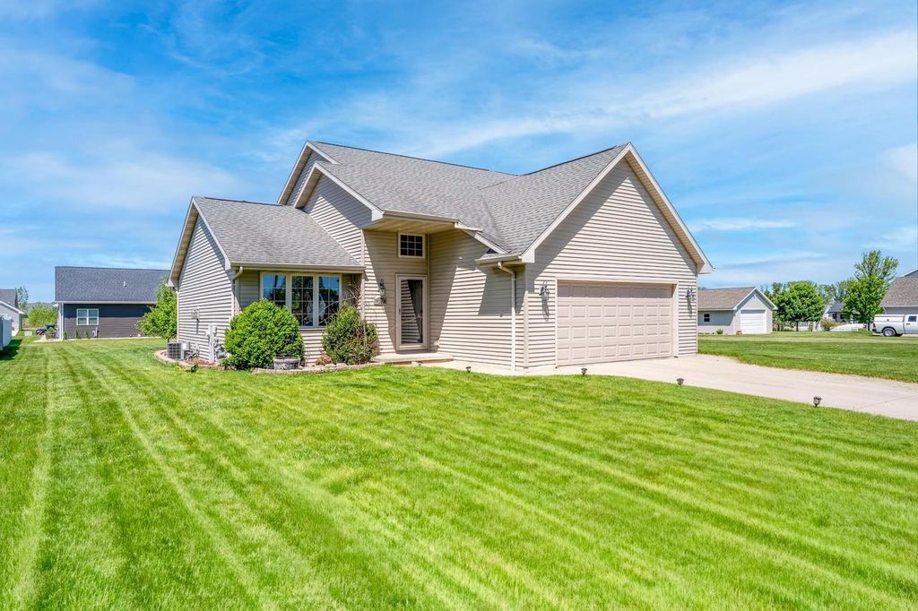 305 SPENCER STREET, Green Bay, WI 54303
